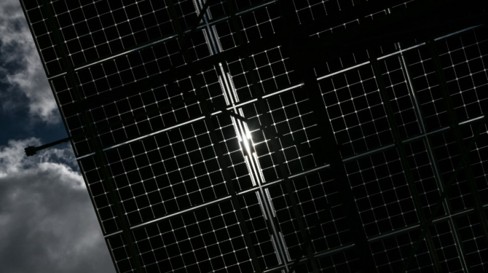 Australia approves world's 'largest' solar hub