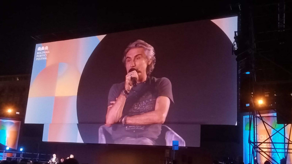 Ligabue ricorda le prime radio libere, 'era il Far West ma fu bellissimo'