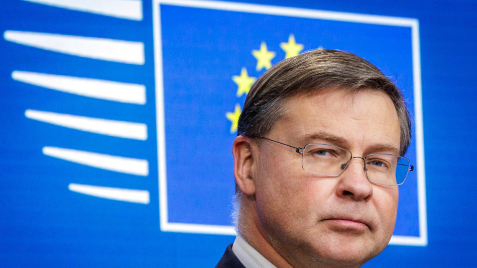 Dombrovskis, su causa russa Euroclear potr&agrave; rivalersi sui beni sequestrati