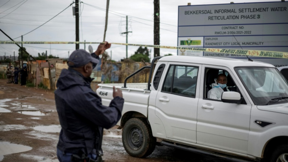 Hombres armados matan a nueve personas en Sud&aacute;frica