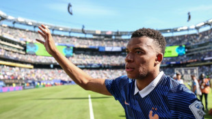 Mbapp&eacute; nega 'conta pendente' ap&oacute;s marcar dois gols na vit&oacute;ria da Fran&ccedil;a