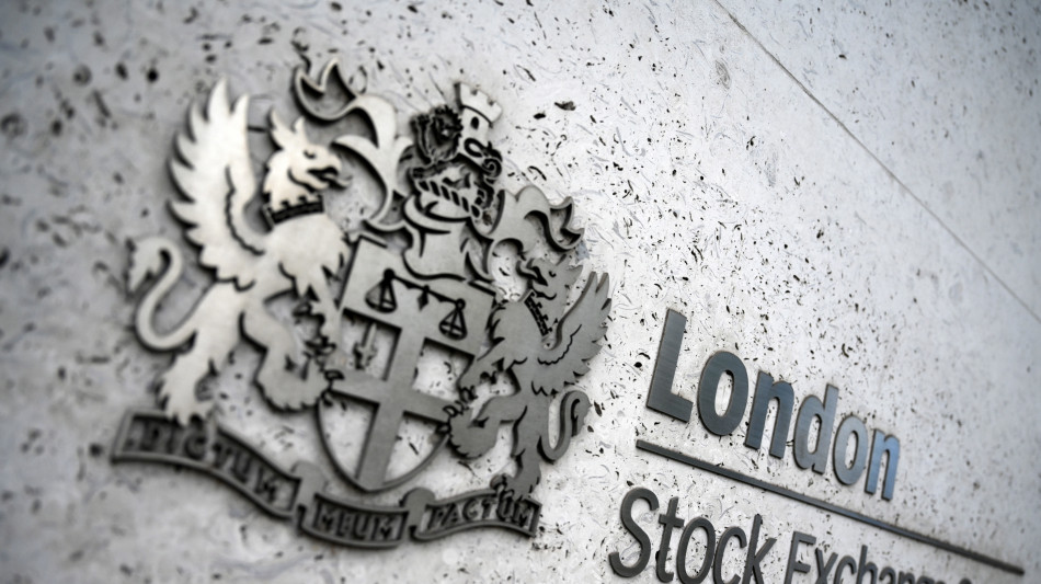 Borsa: l'Europa conclude solida, Londra +0,3%