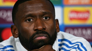 Zagueiro alem&atilde;o R&uuml;diger renova com o Real Madrid at&eacute; 2027