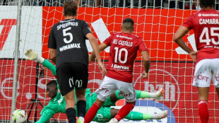 Foot: grosse d&eacute;convenue pour Lens, Monaco d&eacute;bute bien &agrave; Clermont 