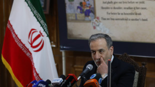 Araghchi pubblica su X bandiera iraniana unita a quella libanese