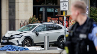 Auto f&auml;hrt durch Leipziger Fu&szlig;g&auml;ngerzone: Zwei Tote und mehrere Verletzte