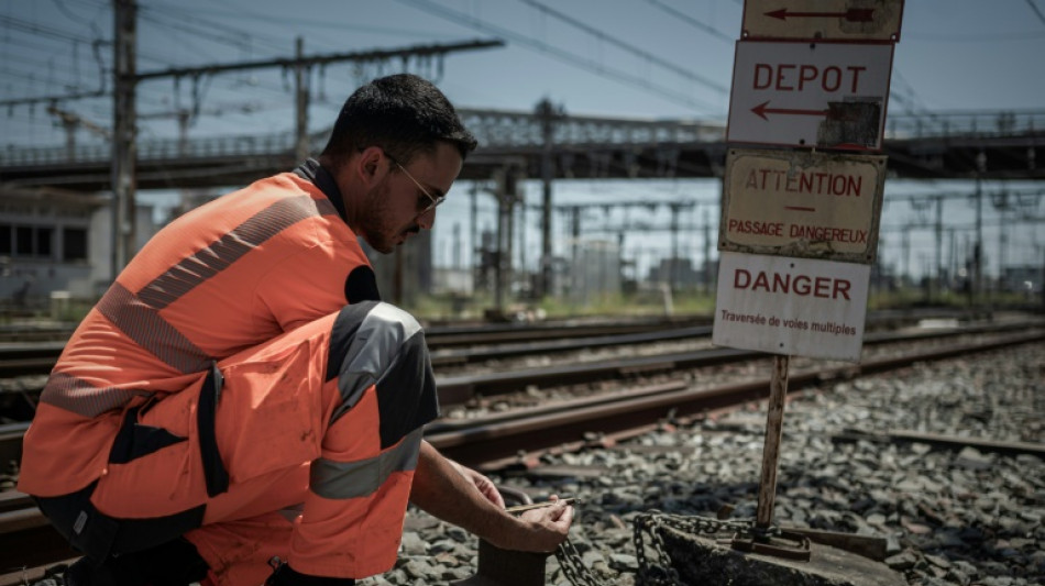 La vague de chaleur progresse en France, avec des pics locaux attendus &agrave; 40&deg;C