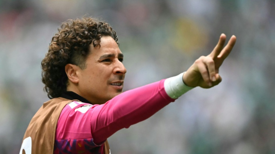 Goleiro mexicano Ochoa celebra seu recorde hist&oacute;rico de seis Copas do Mundo