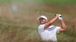 Clark leads US Open by four with major champs in the hunt