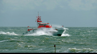 Fischer st&uuml;rzt vor Borkum in Nordsee: Suche in der Nacht ergebnislos eingestellt