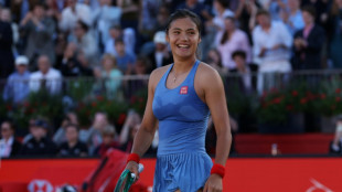 Raducanu to face Vekic in Queen's Club final