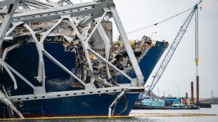 Les op&eacute;rations de d&eacute;blaiement du pont effondr&eacute; de Baltimore ont commenc&eacute;