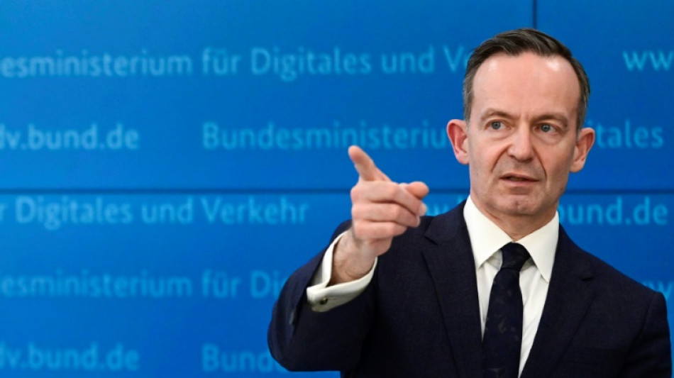 Verkehrsminister l&auml;sst milliardenschwere Ausweitung von Elektroauto-Pr&auml;mie pr&uuml;fen