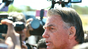 Aumenta a pressão contra Bolsonaro, que deverá usar tornozeleira eletrônica