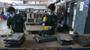 India busca minerales cr&iacute;ticos en sus monta&ntilde;as de desechos electr&oacute;nicos