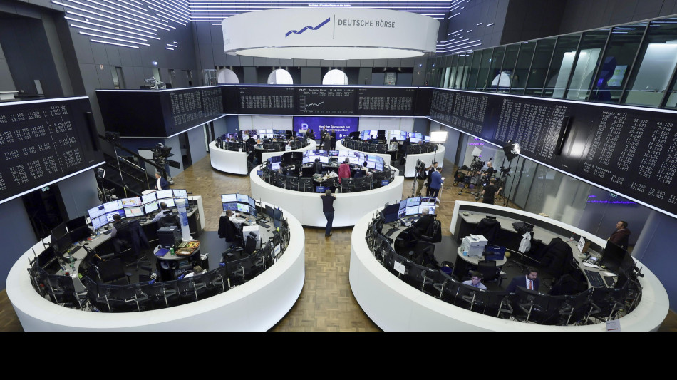 Borsa: l'Europa chiude in calo, bruciati 225 miliardi