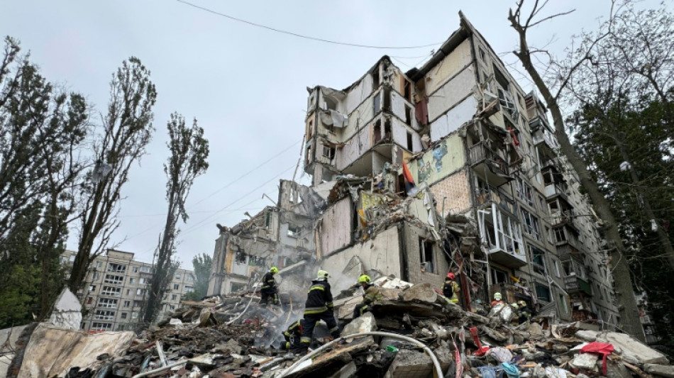 Ukrainische Rettungskr&auml;fte: 15 Tote bei russischen Angriffen auf Hauptstadt Kiew
