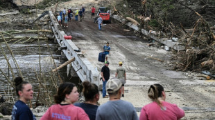 Nach Flutkatastrophe in Texas: Rettungsteams suchen nach 27 vermissten Mädchen 