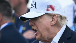 En Irlande, Trump s'&eacute;carte un instant du golf pour critiquer Zelensky