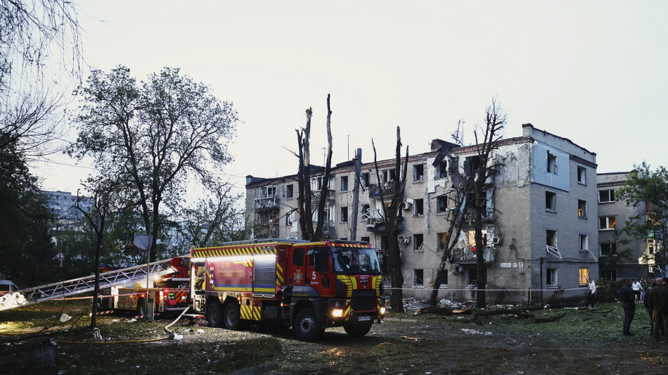 Kiev, sale a 21 il numero dei morti nei raid russi in Ucraina