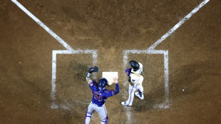 Los Rangers vencen a los D'Backs 5x0 y se coronan en la Serie Mundial de b&eacute;isbol
