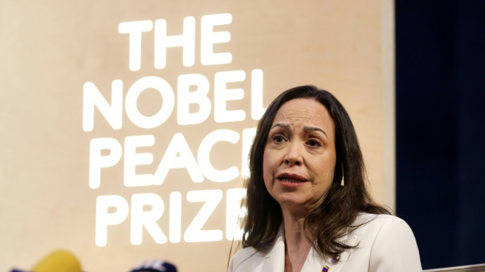 Opositora venezuelana Corina Machado apoia maior press&atilde;o sobre Maduro