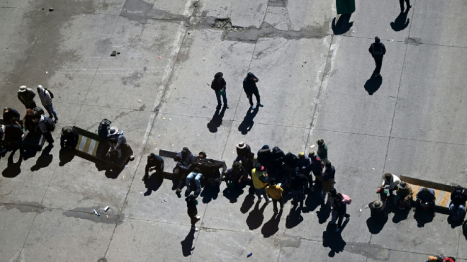 Renuncian dos ministros de Bolivia tras un mes de protestas
