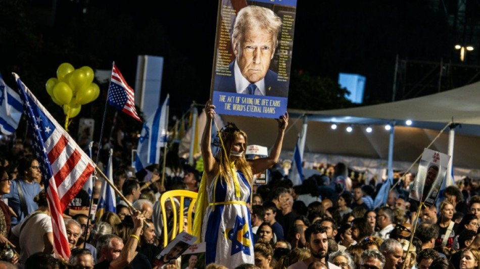 "Endlich Hoffnung": Zehntausende Menschen versammeln sich auf Geiselplatz in Tel Aviv