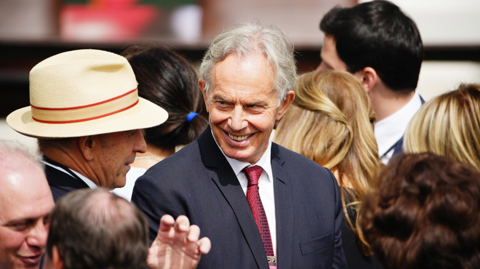 Trump: 'Blair? Voglio scoprire se &egrave; scelta accettabile da tutti'