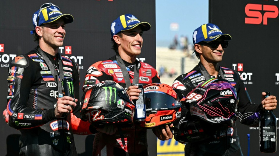 M&aacute;rquez arrasa en el esprint y supera a Bezzecchi y Mart&iacute;n