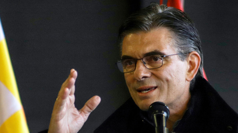 In Bolivia appello al dialogo di Paz, 'ma pronti ad applicare la legge'