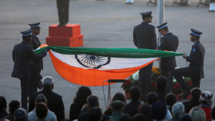 India, rimosse a Delhi 500 mega bandiere nazionali per forti venti