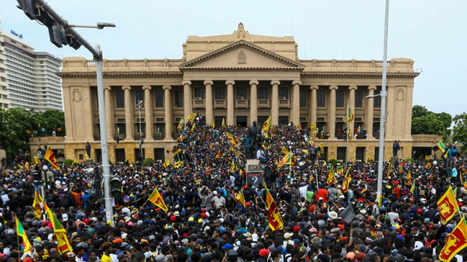 Situaci&oacute;n incierta en Sri Lanka tras huida del presidente por protestas