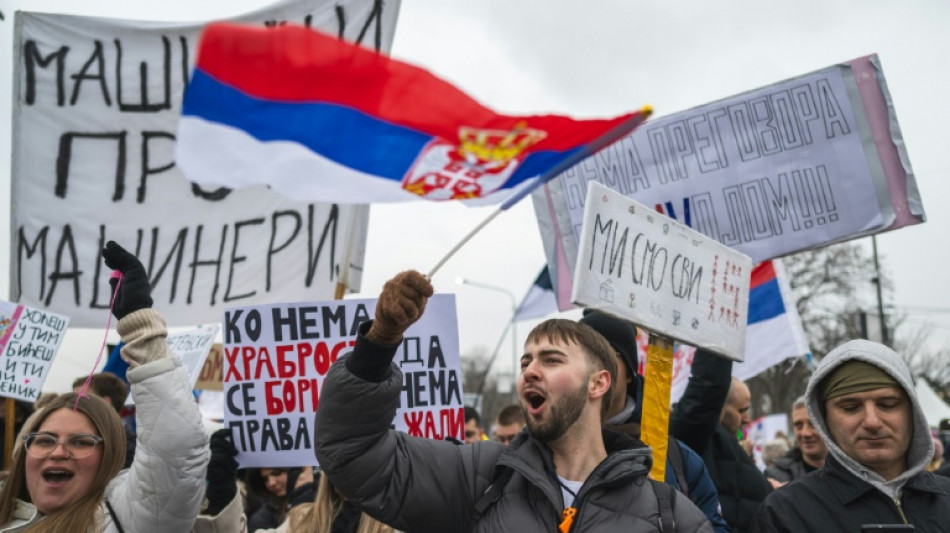 Des milliers de manifestants anti-corruption en Serbie pour la f&ecirc;te nationale