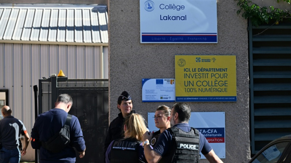 Aubagne : un principal de coll&egrave;ge et une enseignante bless&eacute;s au fusil par un &eacute;l&egrave;ve de 14 ans