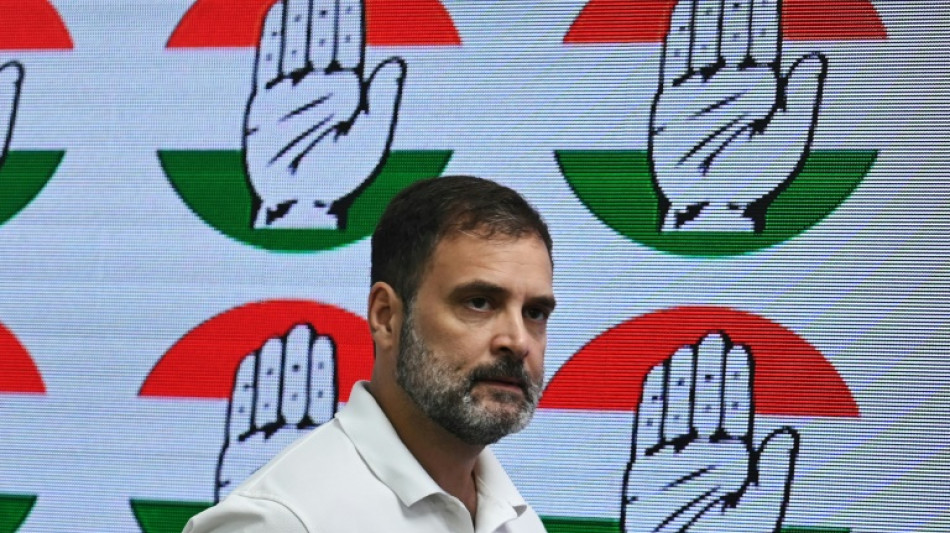 Líder opositor indiano Rahul Gandhi retorna ao Parlamento
