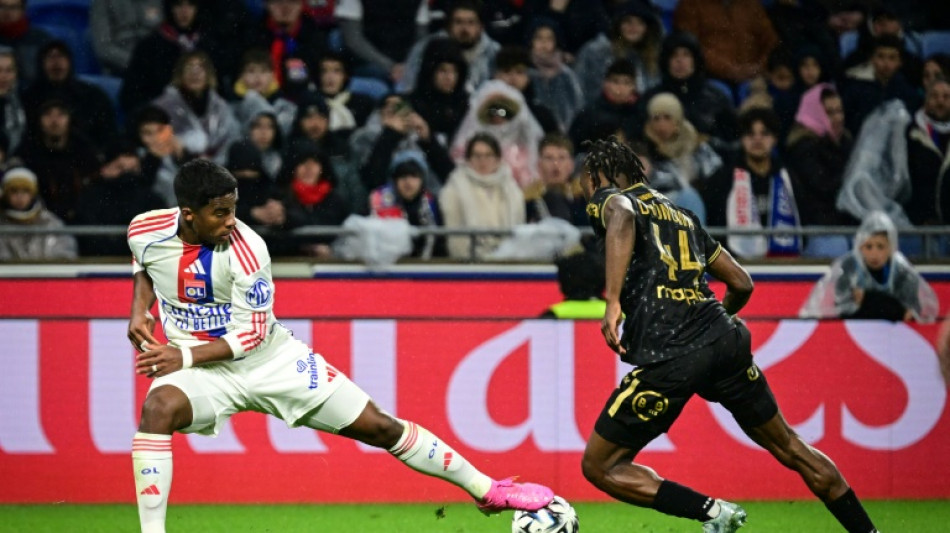 Endrick entra no intervalo e brilha na vit&oacute;ria do Lyon, a primeira ap&oacute;s 6 jogos