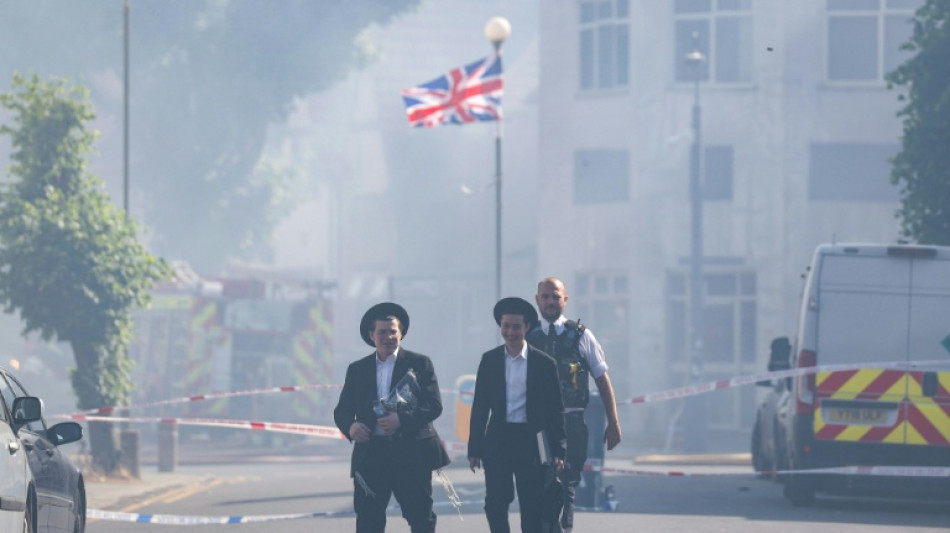 Incendio sin v&iacute;ctimas en un supermercado de un barrio jud&iacute;o en Londres