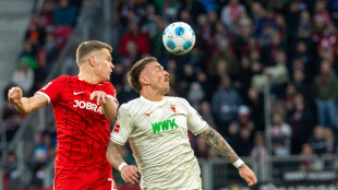 M&uuml;de Nullnummer: Freiburger Serie rei&szlig;t in Augsburg