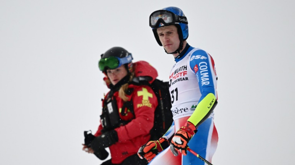 Ski: grosse chute de Cl&eacute;ment No&euml;l lors du g&eacute;ant de Val d'Is&egrave;re