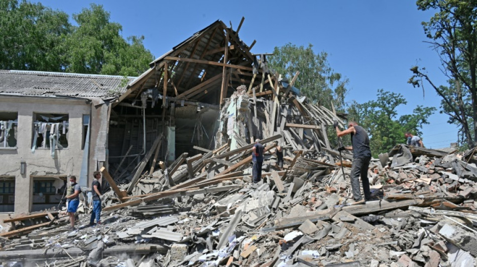 Ukraine : "destructions catastrophiques" dans l'Est ou la Russie renforce son &eacute;tau