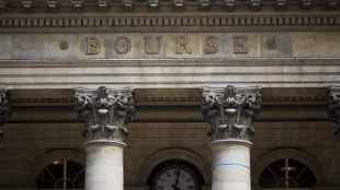 Borsa: Europa cauta in chiusura, Parigi +0,04%, Londra +0,02%
