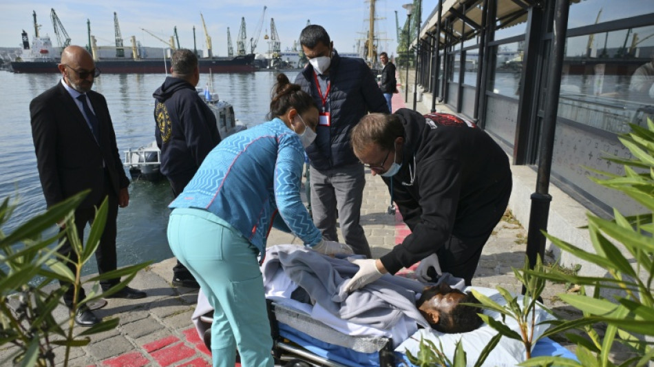 Vaste op&eacute;ration des secours bulgares apr&egrave;s le naufrage d'un cargo attaqu&eacute; par des drones en mer Noire