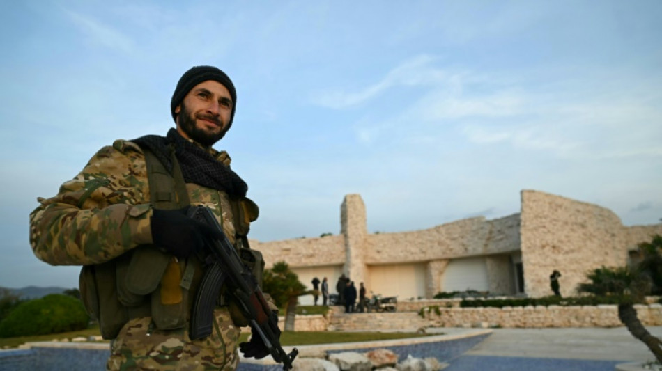 A Lattaqui&eacute;, les villas et trafics de la famille Assad &eacute;coeurent les Syriens
