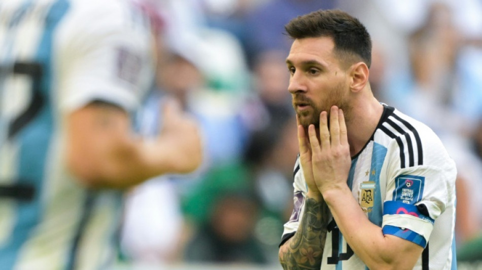 Mondial: les Bleus visent d&eacute;j&agrave; les huiti&egrave;mes, Messi dos au mur