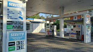 Mimit, prezzi carburanti in rialzo, benzina self a 2,017 euro