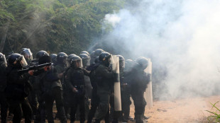 Crisi in Bolivia, polizia ed esercito rompono l'assedio a La Paz
