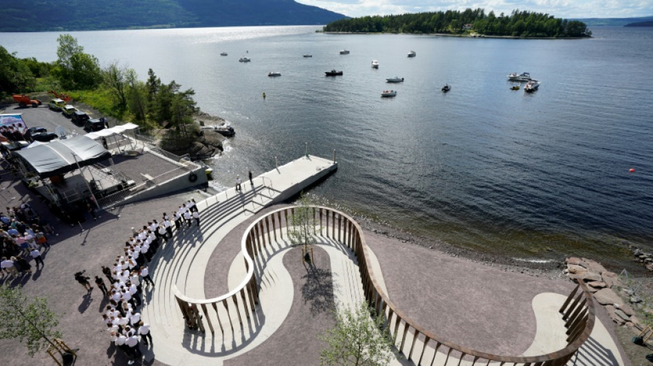 Norv&egrave;ge: inauguration d'un m&eacute;morial aux victimes du massacre d'Utoya