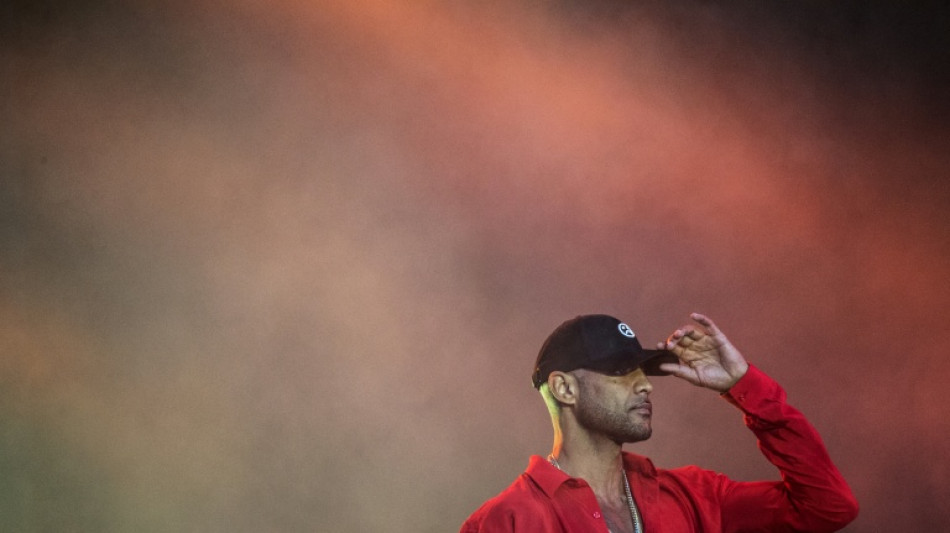 Le rappeur Booba en garde à vue, après une plainte pour harcèlement de Gims