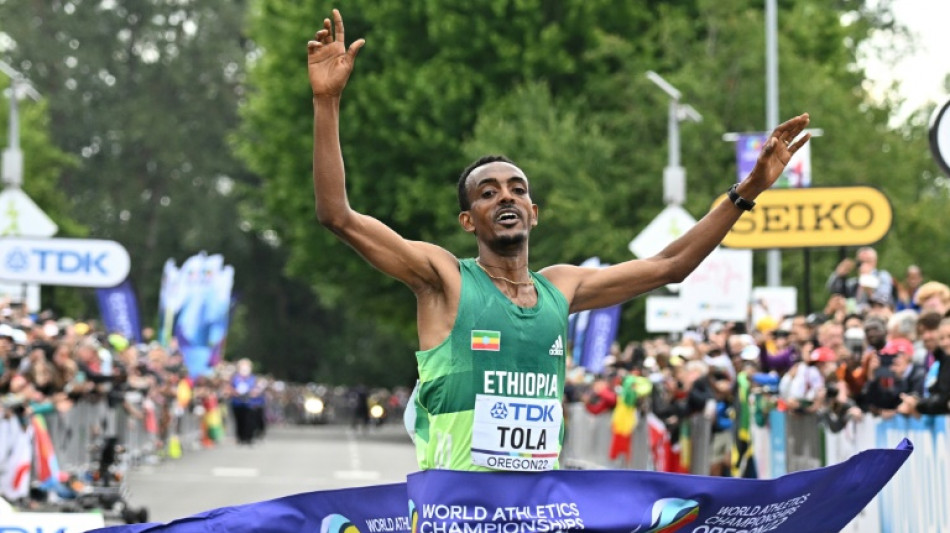 Athl&eacute;tisme: l'Ethiopien Tola champion du monde du marathon